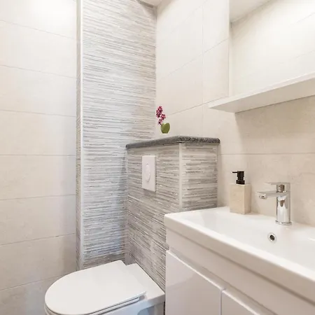 Elegance * Задар